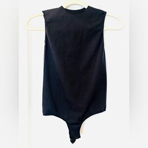SKIMS Sleek Black Mock-Neck Stretch Sleeveless Bodysuit (Like New!)